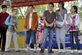 Zwycięzcy konkursu wiedzy o UE - grupa młodzieży ze Szkoły Podstawowej Nr 11 im. A. Mickiewicza z Oddziałami Integracyjnymi w Jarosławiu.