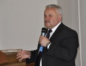Wojewoda Podkarpacki Mirosław Karapyta przedstawił "Instrumenty i czynniki rozwoju turystyki na terenie województwa podkarpackiego".