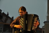 Jacek Hołubowski z Max Klezmer Band.