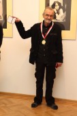Jurek Jartym - nagrodzony Złotym Medalem Za Fotograficzną Twórczość.