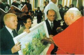 Delegacja Miasta Jarosławia przed Papieżem Janem Pawłem II. Plac Św. Piotra 25 października 2000 r.