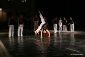 Pokaz capoeiry w wyk. grupy Capoeira UNICAR Rzeszów.