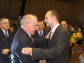 Trener Stanisław Gierczak odznaczony Złotą Odznaką "Za Zasługi Dla Miasta Jarosławia". Gratulacje składa Przewodniczący RM Marian Janusz