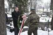Sekretarz Biłas złożył kwiaty pod pomnikiem płk Leona Czechowskiego.