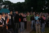 Wspólny śpiew i modlitwa kończyła obchody Dnia Patrona i Wspólnoty Osób Niepełnosprawnych. Fot. Paweł Wolontkowski i Krzysztof Peszko.