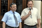 Podczas spotkania na Rynku zastępca burmistrza Bogdan Wołoszyn przywitał wszystkich uczestników zlotu.