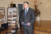 Burmistrz miasta przekazał na ręce prezesa Zbigniewa Brosia okolicznościowy list gratulacyjny oraz grawerton.