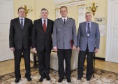 W podpisaniu porozumienia uczestniczyli również zastępca burmistrza Bogdan Wołoszyn oraz naczelnik Wydziału Bezpieczeństwa i Zarządzania Kryzysowego, Lesław Strohbach.