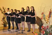 Program słowno-muzyczny wykonała młodzież Zespołu Szkół Ekonomiczno-Ogólnokształcących w Jarosławiu.
