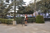 "Pogoda jest świetna, powietrze rześkie, zachęcam wszystkich Państwa do ruchu na świeżym powietrzu, osobiście staram się regularnie korzystać z roweru, pokonuję średnio 30 km w ciągu dnia, na więcej brakuje mi czasu" - mówił bez śladów zmęczenia trasą Wiesław Pirożek
