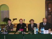 Iwona Lis, ks. bp Marian Rojek, Leszek Woźniak i Krzysztof Kaszuba