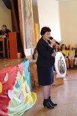Dyrektor Anna Korczewska dziękowała dzieciom, rodzicom, współpracownikom i gościom m.in. za zorganizowanie wzruszającego pożegnania