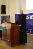 Głos zabrał również ks. Marek Pieńkowski - dyrektor Ośrodka Kultury i Formacji Chrześcijańskiej, dziękując za wkład w badania nad stanem technicznym Opactwa w Jarosławiu