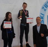 Kasia na podium z rywalką z Austrii oraz wiceprezesem Polskiego Związku Kickboxingu