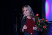 Do grona składających życzenia i gratulacje dołączyła dyrektor MOK Elżbieta Śliwińska