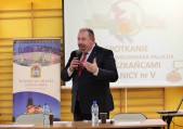 W marcu i kwietniu burmistrz Waldemar Paluch rozpoczął cykl spotkań z mieszkańcami we wszystkich dzielnicach. | Fot.  M. Młynarska