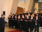 Reprezentacyjny Chór Mieszany "Jarosław" podczas koncertu w kościele NMP Królowej Polski (3.05.2008) | Fot.  Zofia Krzanowska