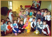 Zdjęcie ze spotkania w Szkole Podstawowej Nr 6 w dniu 24.03., podczas którego dzieci zapoznawały się z wielkanocnymi zwyczajami | Fot. archiwum szkoły