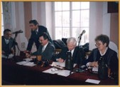 Na zdjęciu radni podczas sesji 24.01. (od lewej): Zbigniew Możdżeń, Burmistrz Jan Gilowski, Janusz Moskwa, Jacek Słysz, Zofia Guzowska | Fot. Z.K.