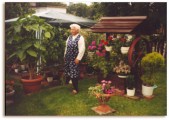 P. Halina Jasiewicz z ul. Sandomierskiej w swoim ogrodzie spędza wiele czasu, stara się, by było w nim ładnie i przyjemnie.