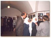 Wystawa "Madonny Europy" Janusza Rosikonia została otwarta w Muzeum Kamienicy Orsettich 15 grudnia 2000 r. Można ją obejrzeć do końca marca 2000 r. - patrz str. 8. | Fot. Zofia Krzanowska