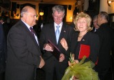 Zastępca burmistrza Stanisław Misiąg z Konsulem Generalnym Republiki Węgierskiej Katalin Bozsaky i jej małżonkiem (23.10.2007) | Fot.  Zofia Krzanowska