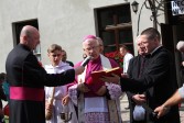 Po Mszy św. odbyło się poświęcenie odremontowanego budynku klasztornego
