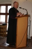 Ksiądz Biskup Adam Szal podczas przemówienia