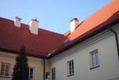Dach nad klasztorem oo. Reformatów po remoncie | Fot. J. Stęchły (2x)