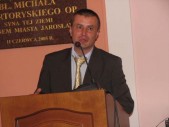 dr Tomasz Bereza podczas prezentacji