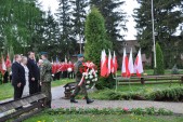 Złożenie wiązanek pod Krzyżem Golgoty Narodów | Fot.  Małgorzata Wielgos