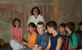 Raisa Muraszko - opiekunka dzieci opowiadała o miejscach, które odwiedzili.
