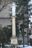 Pomnik – widok współczesny (przed wykonaniem prac konserwatorskich). | Fot.  Jadwiga Stęchły