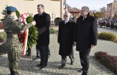 Złożenie kwiatów pod Pomnikiem Przyjaźni Polsko-Węgierskiej.