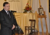 W imieniu burmistrza A. Wyczawskiego uczestników uroczystości przywitał zastępca burmistrza Bogdan Wołoszyn.