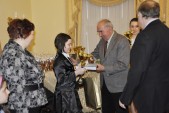 Nagrody laureatom wręczyli sekretarz miasta Jan Biłas oraz wiceprzewodniczący RM Marian Janusz...