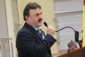 Prof. nadzw. dr hab. Czesław Lewicki - prorektor ds. dydaktycznych PWSTE.