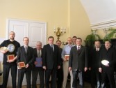 Od lewej: Witalij Kowalenko, Stanisław Gierczak, Marek Piotrowski, Bogdan Wołoszyn, Jacek Stalski, Przemysław Łuszczewski, Łukasz Majewski, Andrzej Wyczawski, Janusz Kołakowski, Kamil Dziukiewicz
