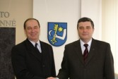 Burmistrz Andrzej Wyczawski i primator Humennego Wladimir Kostilnik