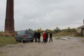 Przedstawiciele Agencji Rozwoju Przemysłu w miejscu przyszłej Specjalnej Strefy Ekonomicznej