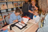 11.05.2016 - Jarosławska Noc Bibliotek, kaligrafia Atsuko Ogawa | Fot.  Archiwum MBP