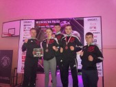 Od lewej: trener Jacek Bronowski, Katarzyna Świzdor, Mateusz Kubiszyn, Jakub Konieczny, Paweł Mielnicki.