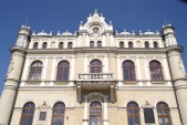 Wymiana stolarki okiennej w budynkach UMJ: Ratuszu oraz Kamienicy Rynek 6