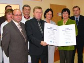 Wręczenie certyfikatu systemu jakości ISO 9001:2000 dla Centrum Opieki Medycznej
w Jarosławiu | Fot. Katarzyna Barnaś