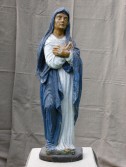 Figura Matki Bożej - przed konserwacją.