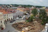 W trakcie badań archeologicznych w obrębie dawnej kolegiaty pw. Wszystkich Świętych. | Fot. J. Kociuba (16)